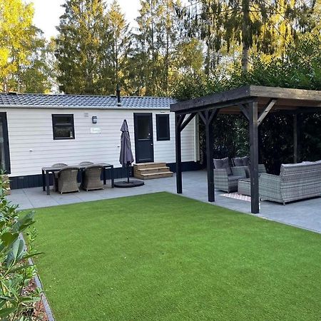 Chalet Toetje Op De Veluwe Hoenderloo Exteriör bild