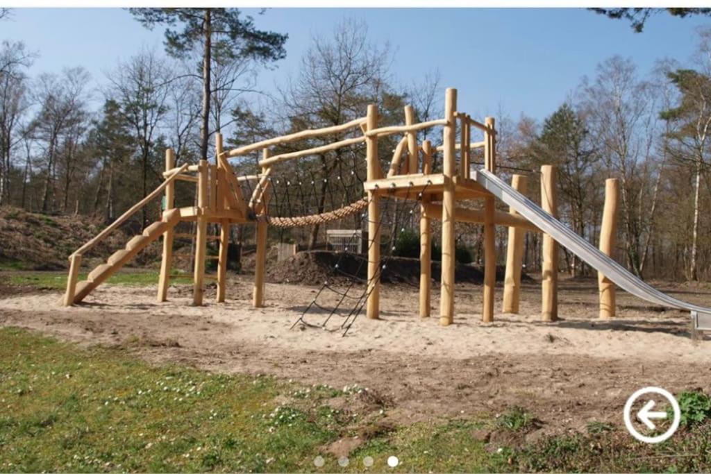 Chalet Toetje Op De Veluwe Hoenderloo Exteriör bild