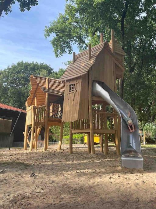 Chalet Toetje Op De Veluwe Hoenderloo Exteriör bild